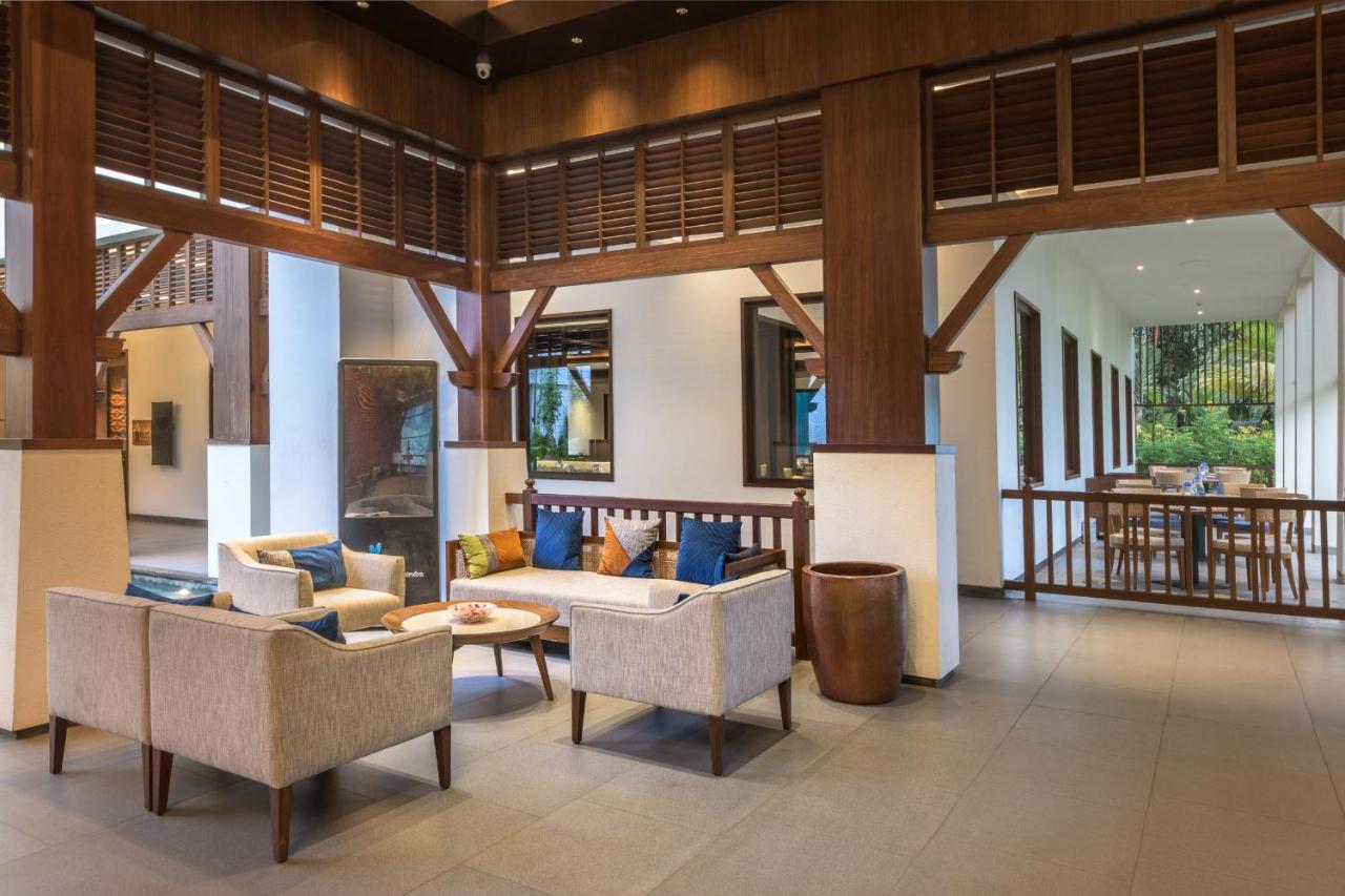 Club Mahindra Ashtamudi Hotel Nindakara Bagian luar foto