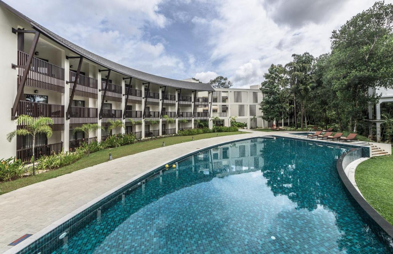 Club Mahindra Ashtamudi Hotel Nindakara Bagian luar foto