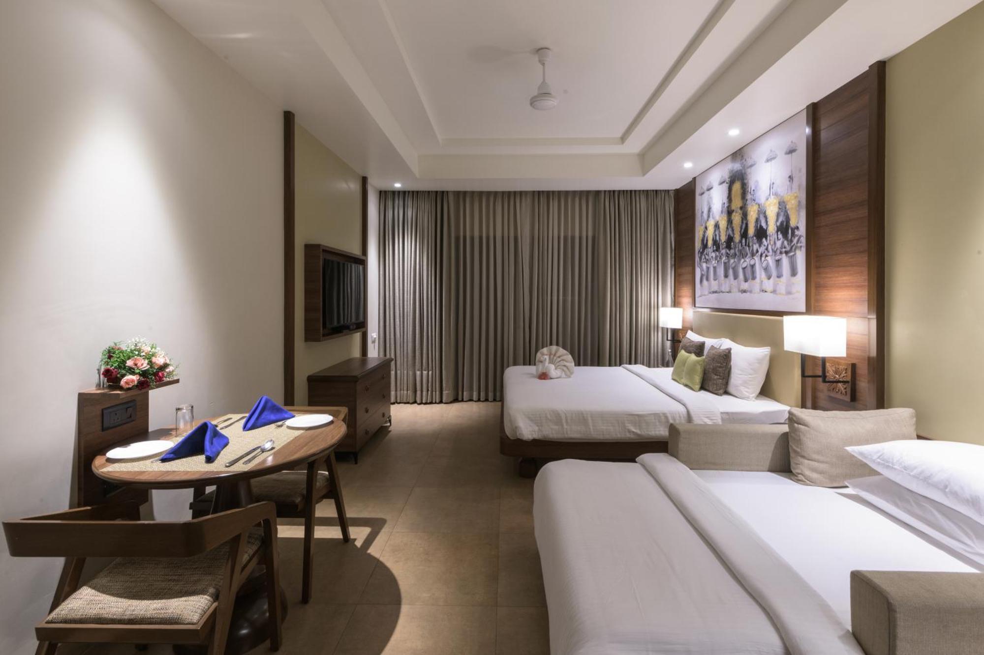 Club Mahindra Ashtamudi Hotel Nindakara Bagian luar foto