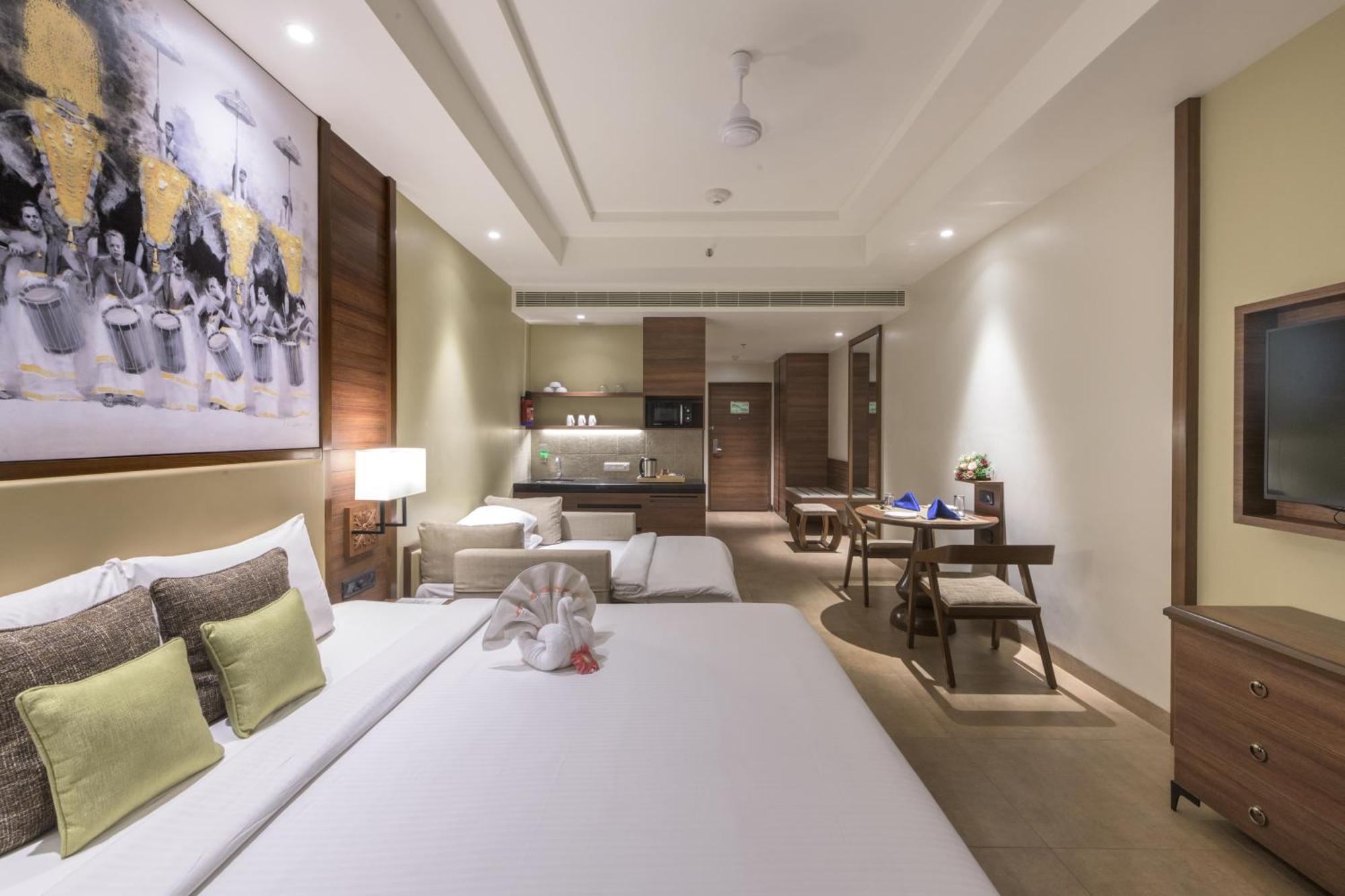 Club Mahindra Ashtamudi Hotel Nindakara Bagian luar foto